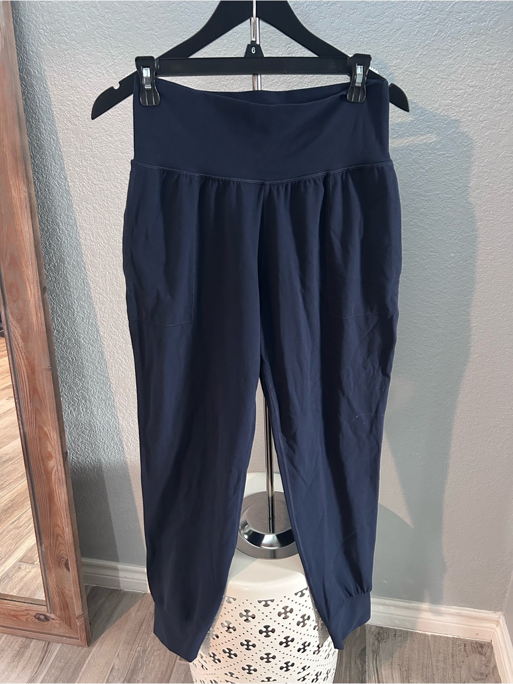 Athleta Navy High-Waist Pull-On Joggers